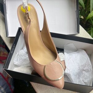 Naturalizer Nude Slingback Heels with Gold Detail